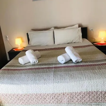 Ariadni's 2 * Hriszí Aktí Haniá